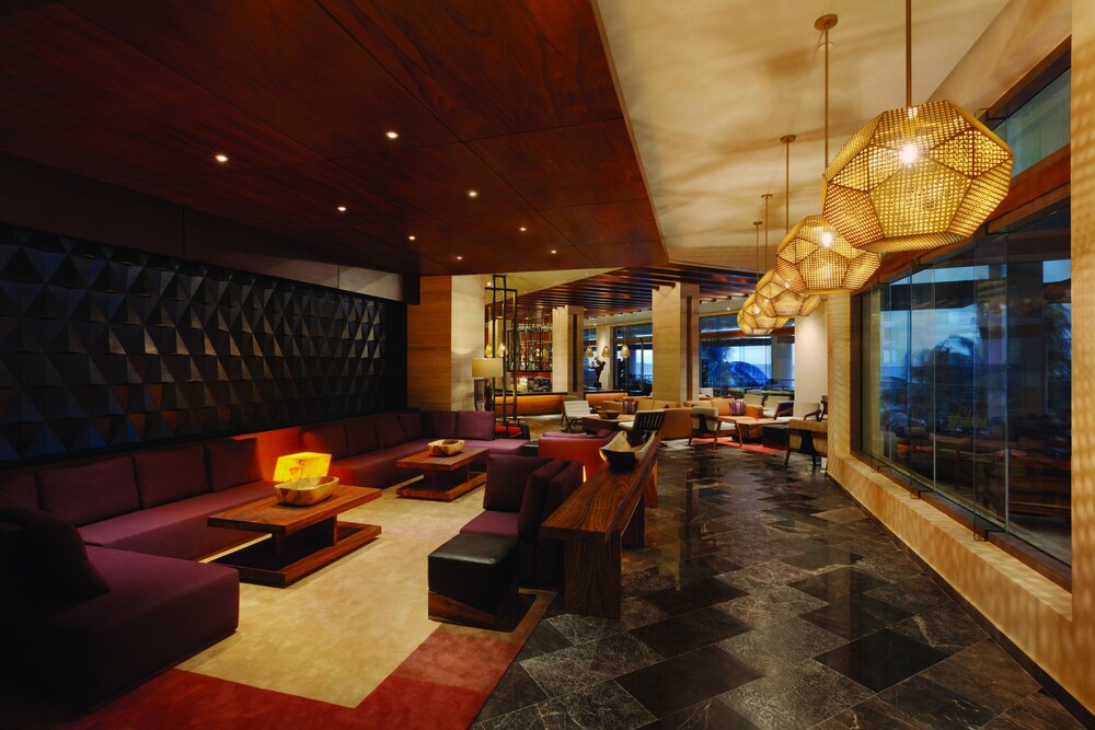 Hotel Lounge