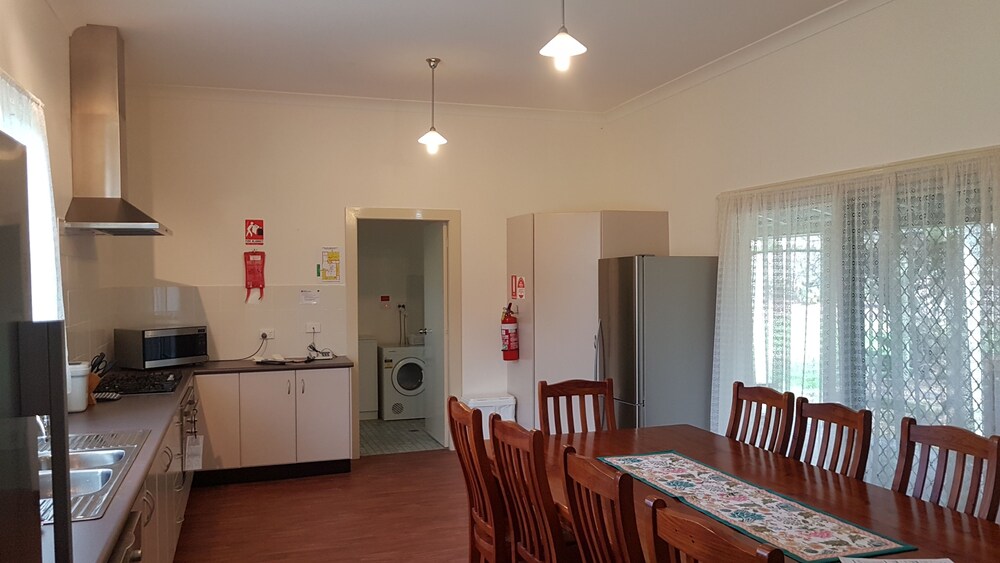 Cottage, 4 Bedrooms, Mountain View (2 Queen, 2 Single and 2 Bunk beds) - In-Room Kitchen