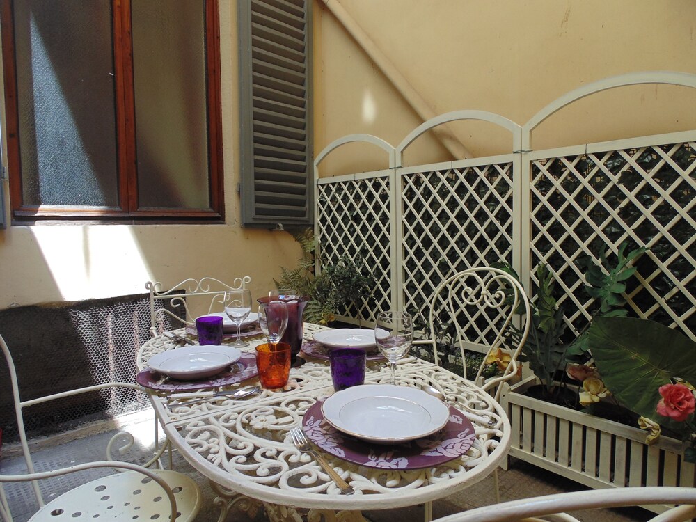 테라스/파티오 (아파트 (Location Address:Corso dei Tintori 23))