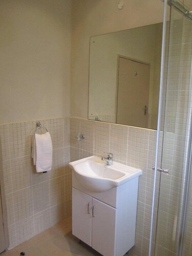 Apartment, 2 Bedrooms, Garden View - Bathroom Sink