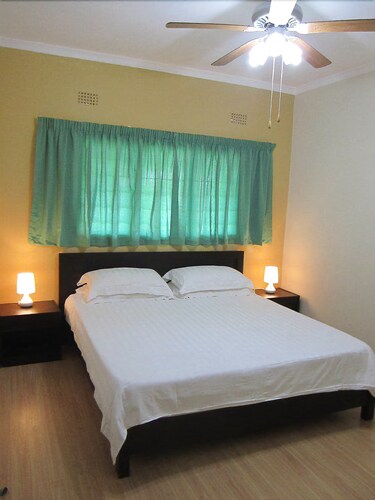 Apartment, 2 Bedrooms, Garden View - Guestroom