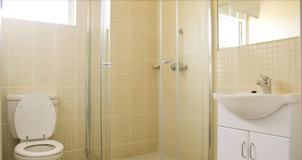 Apartment, 2 Bedrooms, Garden View - Bathroom Shower
