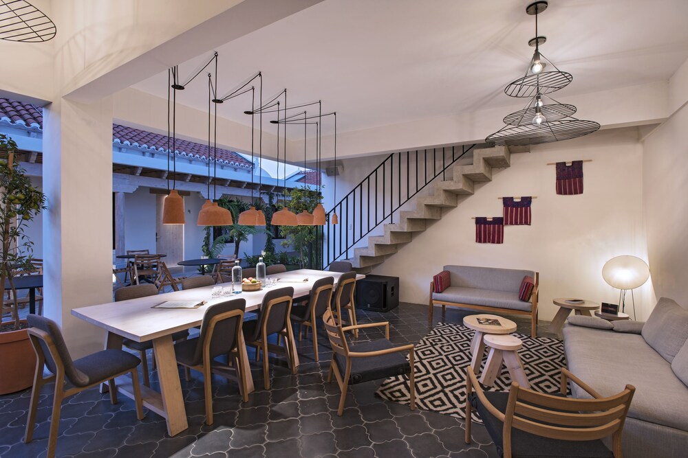 Hotel Lounge