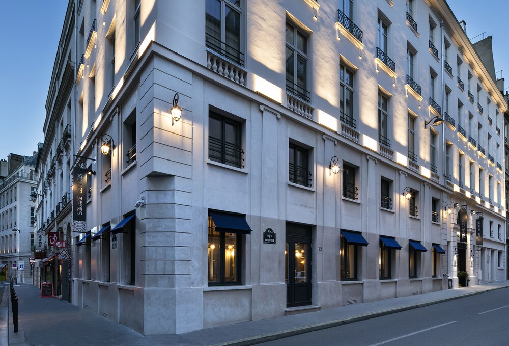 Aerial view, Hotel Square Louvois