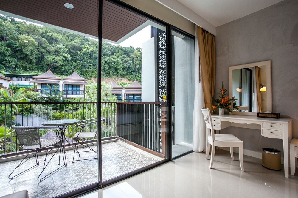 In-Room Business Center