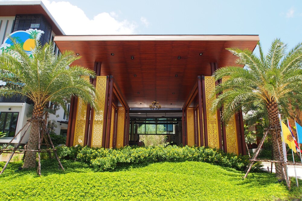 Hotel Front