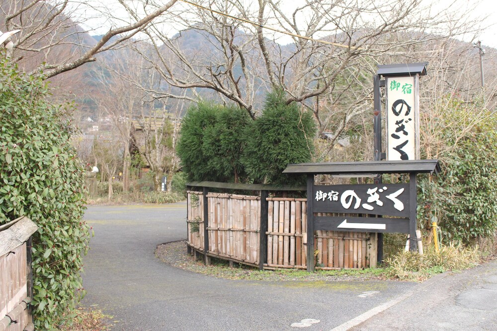 ホテル エントランス