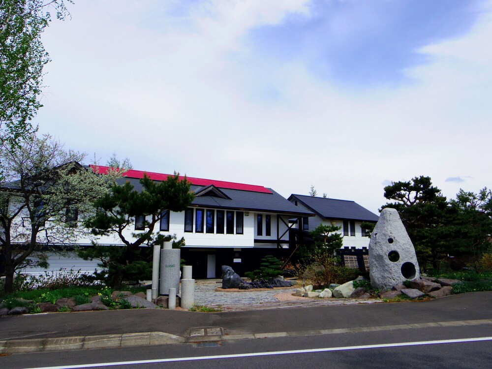 ด้านหน้าของโรงแรม