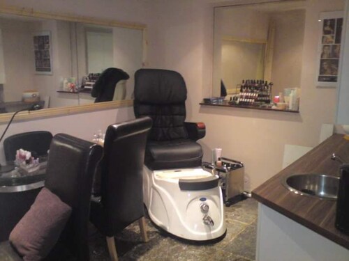 Nail Salon