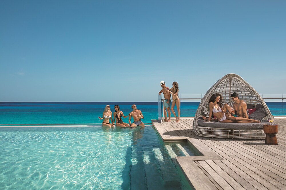 Infinity Pool