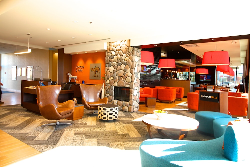 Hotel Lounge