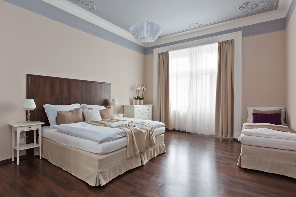Executive Apartment, 1 Bedroom (with Balcony, 3 Adults) - Featured Image