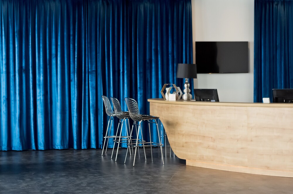 Lobby-Lounge