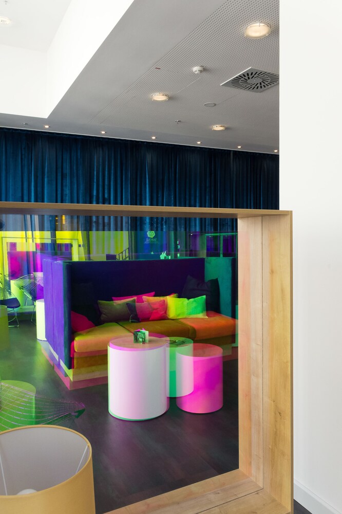 Lobby-Lounge