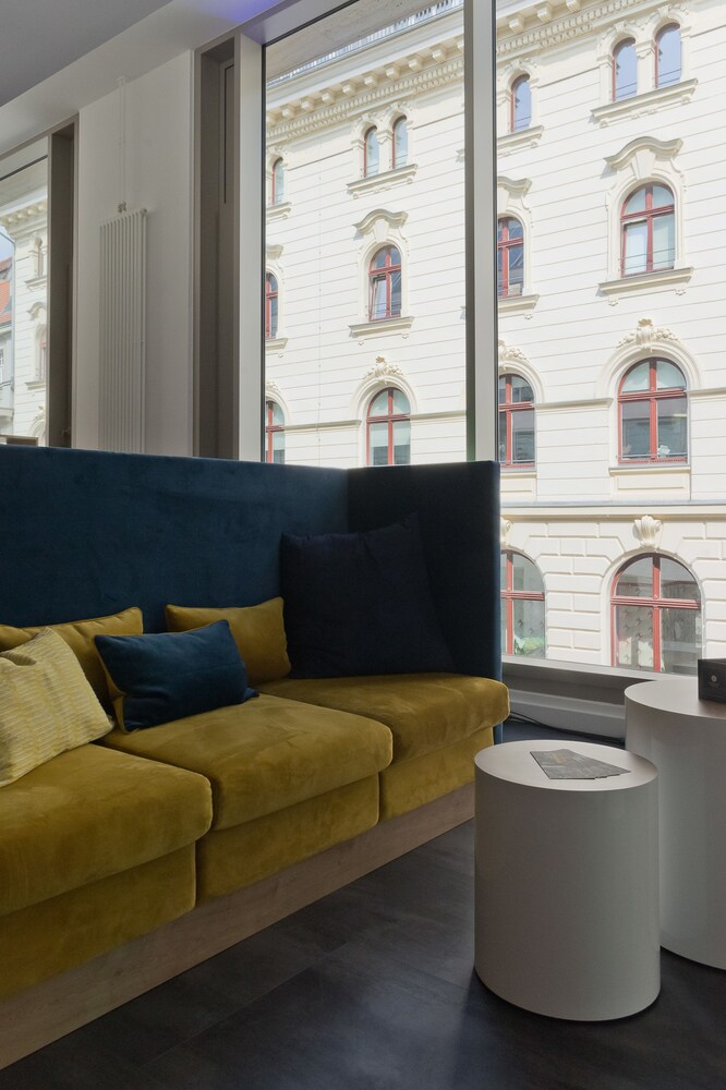 Lobby-Lounge