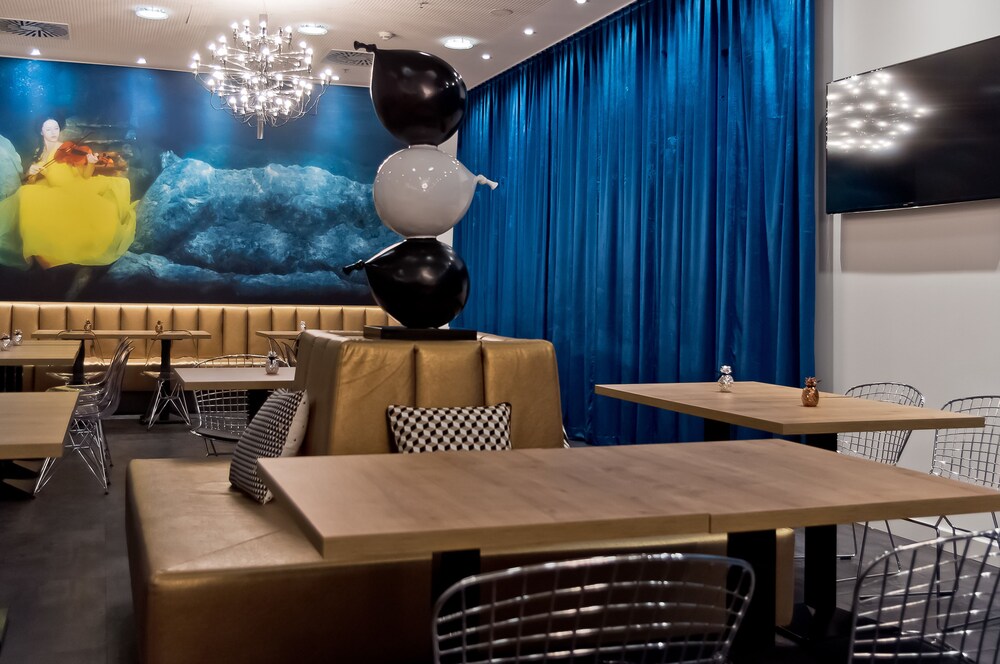 Lobby-Lounge