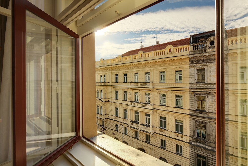 Guestroom View
