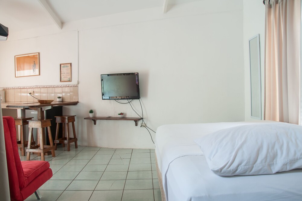 Apartment, Balcony, Pool View - Guestroom