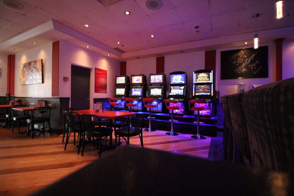 Hotel Bar