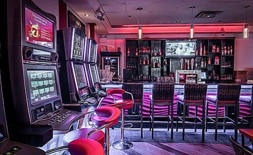 Hotel Bar