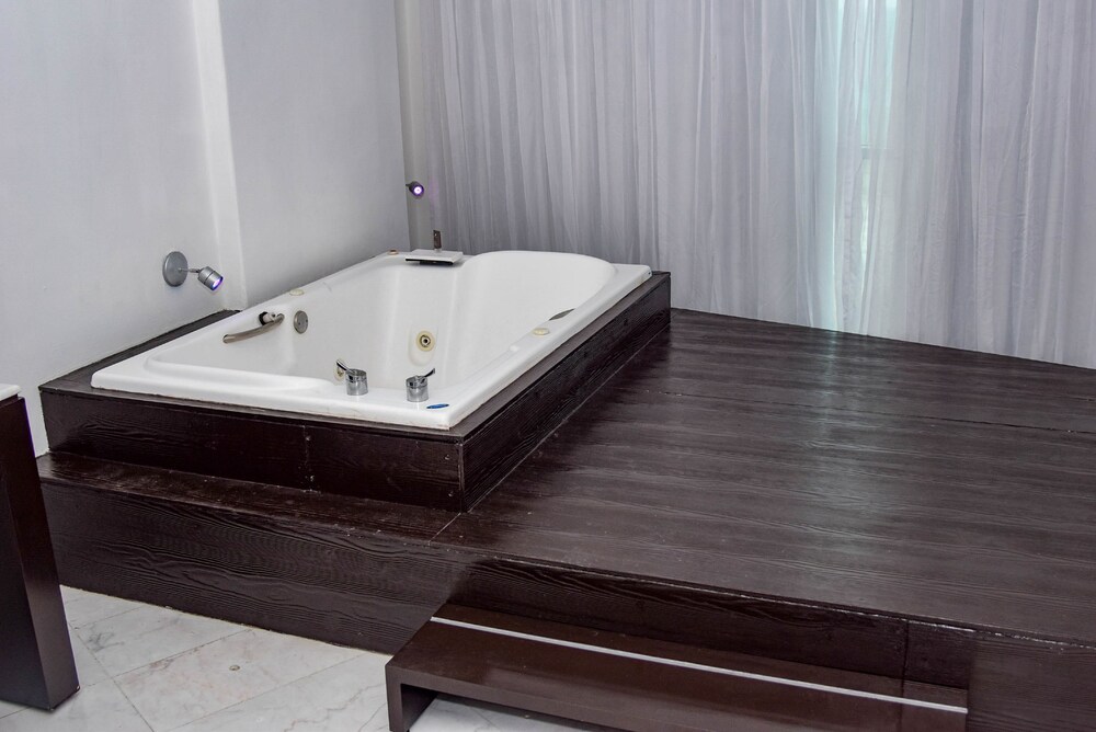 Bañera de hidromasaje