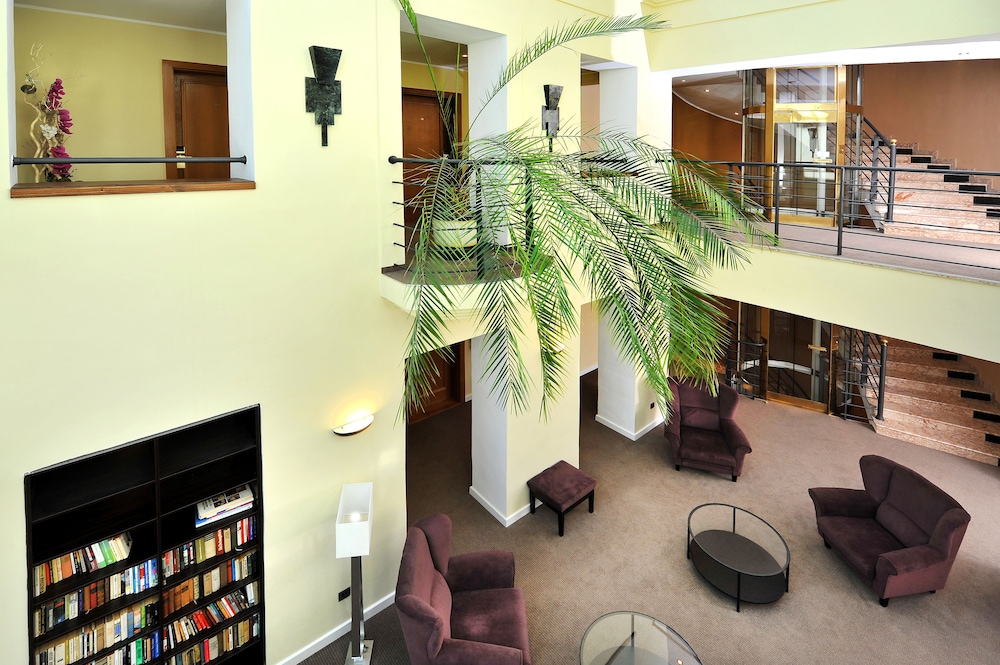 Hall