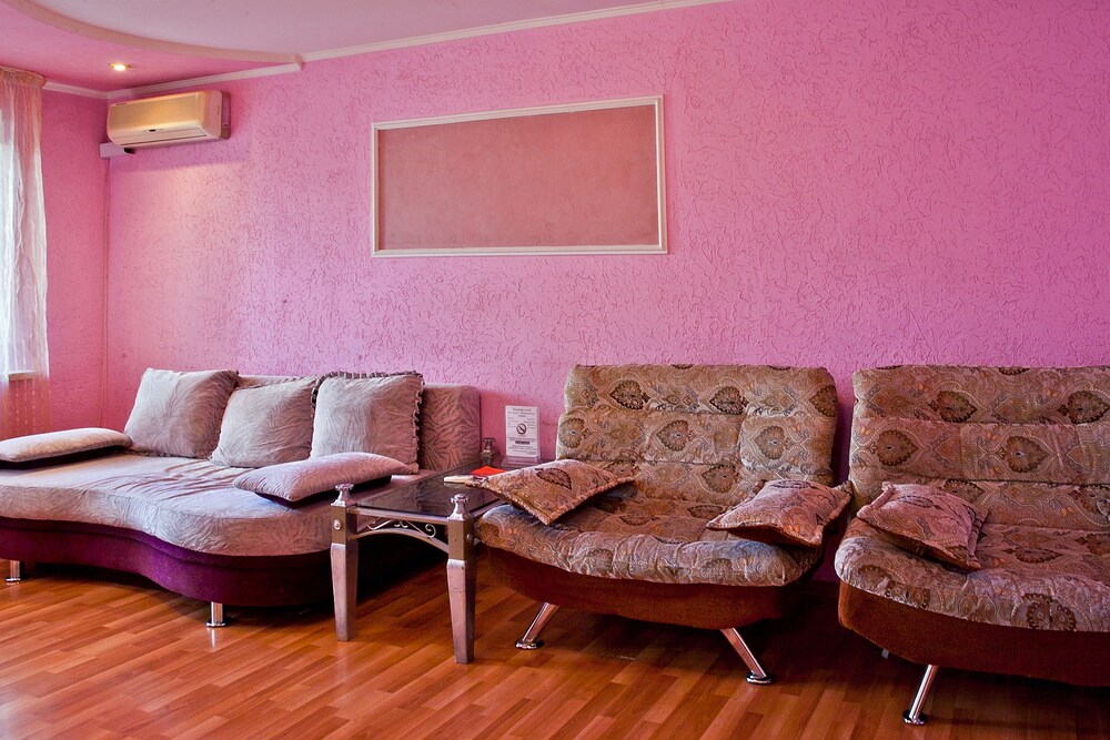 Apartment, 1 Bedroom, Balcony (83A Kunaev St.) - Living Area