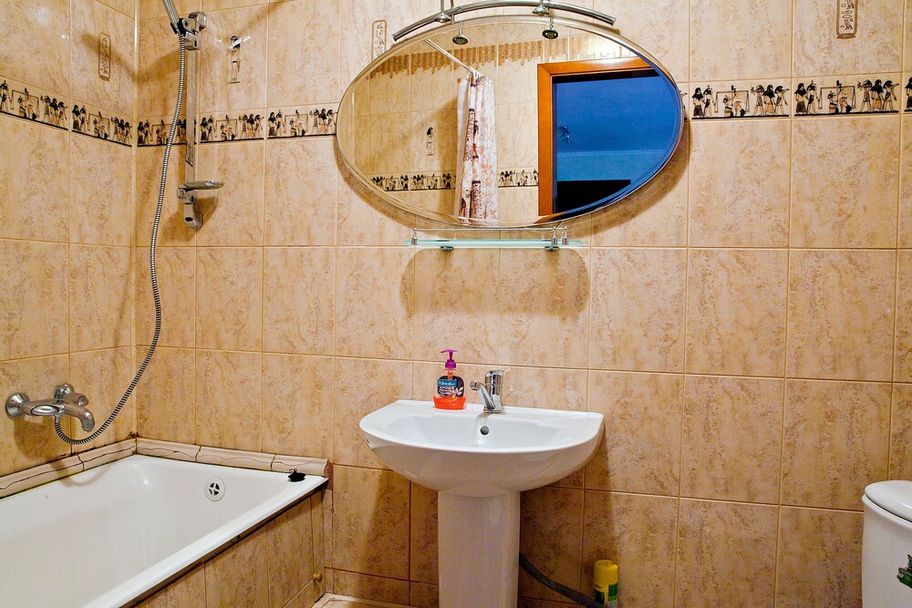 Deluxe Apartment, 1 Bedroom (99 Gogol St.) - Bathroom