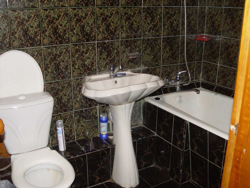 Superior Apartment, 1 Bedroom (29/41 Mametov St.) - Bathroom
