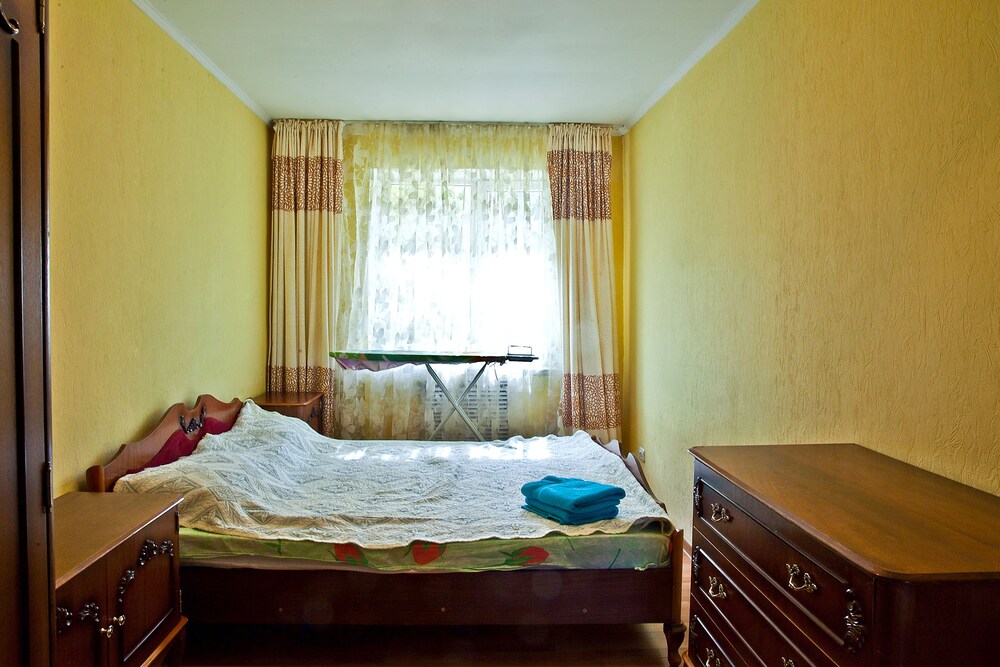 Apartment, 1 Bedroom, Balcony (83A Kunaev St.) - Guestroom