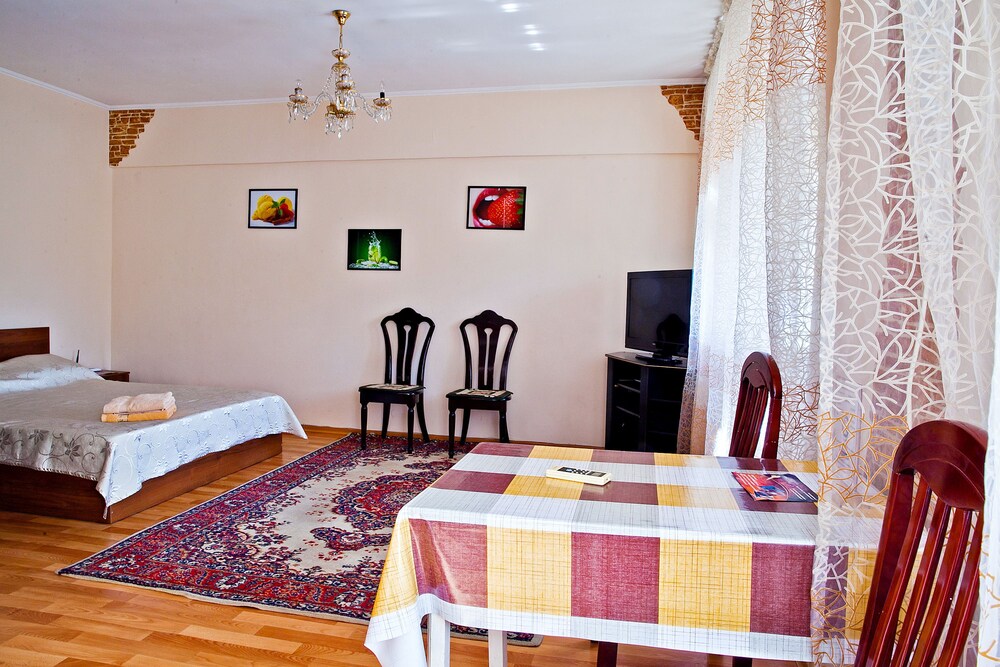 Studio-Apartment with Balcony, 47 Gogol St. - Living Area