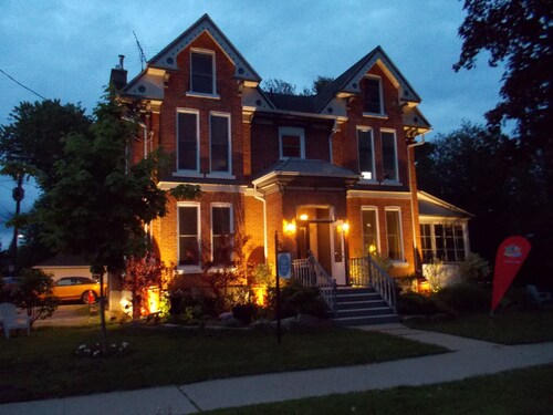 Seaway Manor