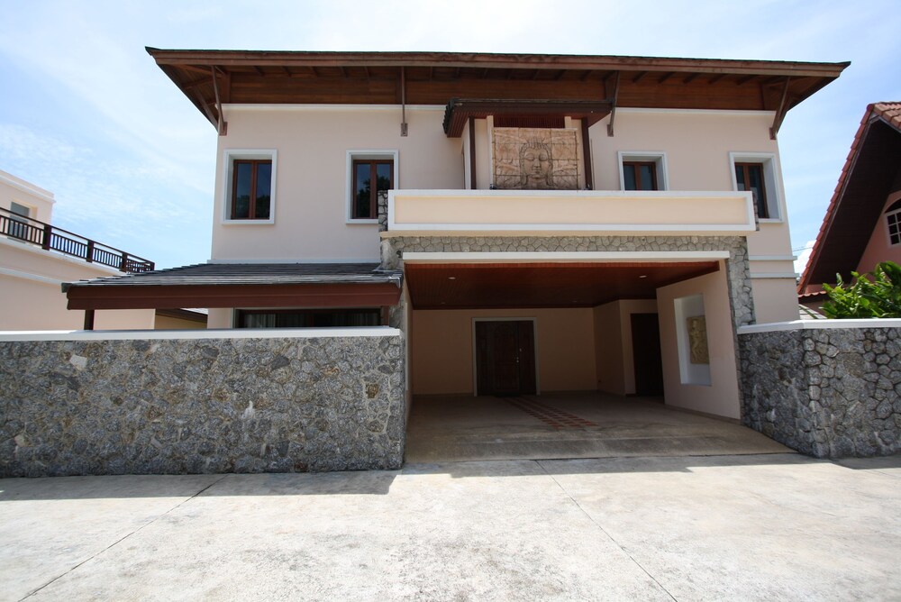 บริเวณโรงแรม (Villa 3 Bedroom)