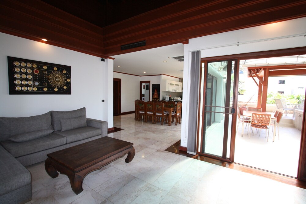 พื้นที่นั่งเล่น (Villa 3 Bedroom)