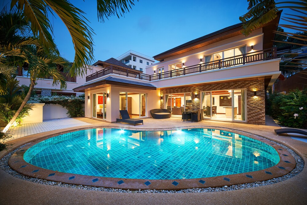 รูปเด่น (Villa 3 bedroom with pool)