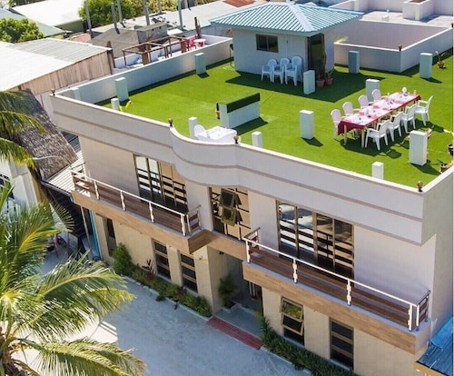 White Sand Lodge