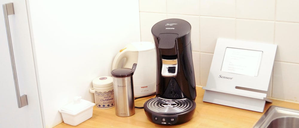 Café dans la chambre (Appartement)