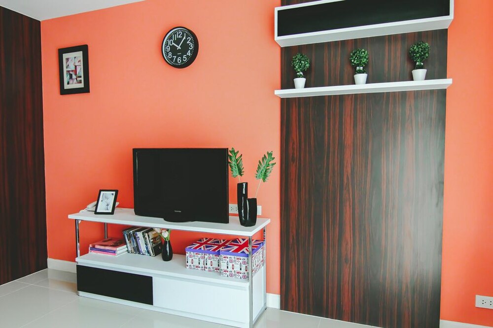 거실 공간 (3 Bedroom Apartment)
