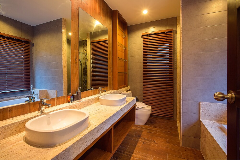 욕실 (3 Bedroom Private Pool Villa)