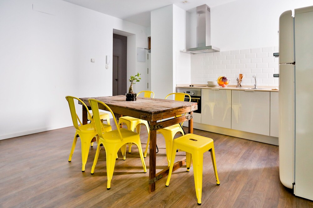 Cocina básica en la habitación