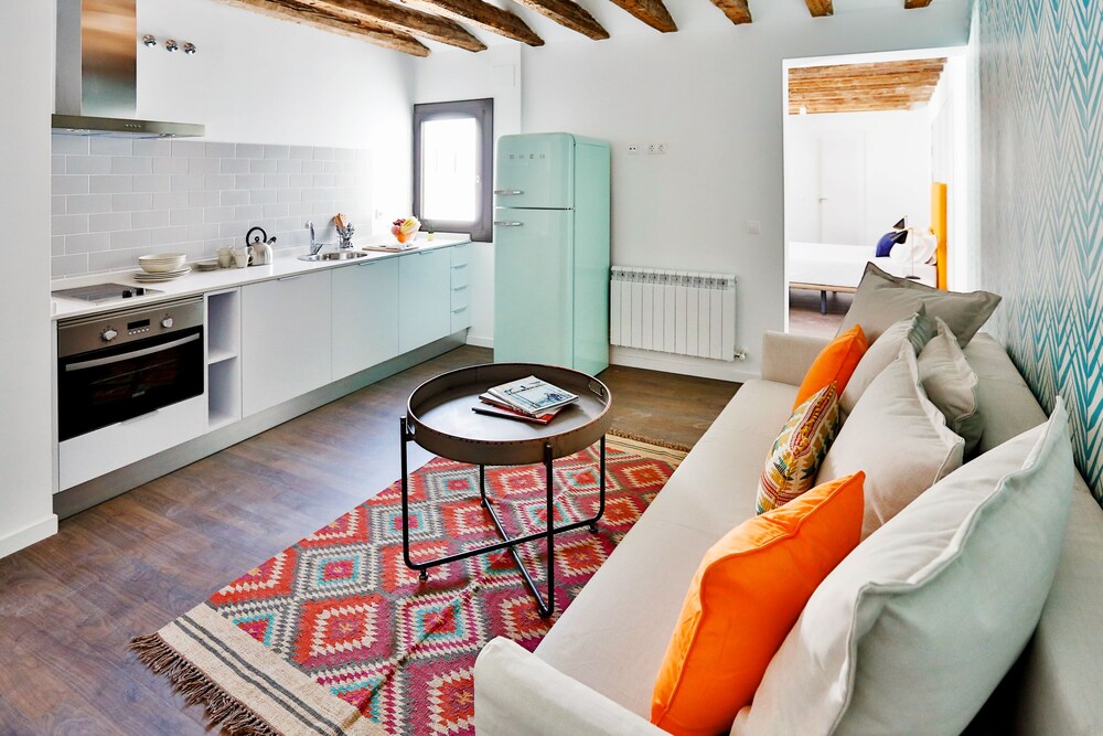 Cocina básica en la habitación