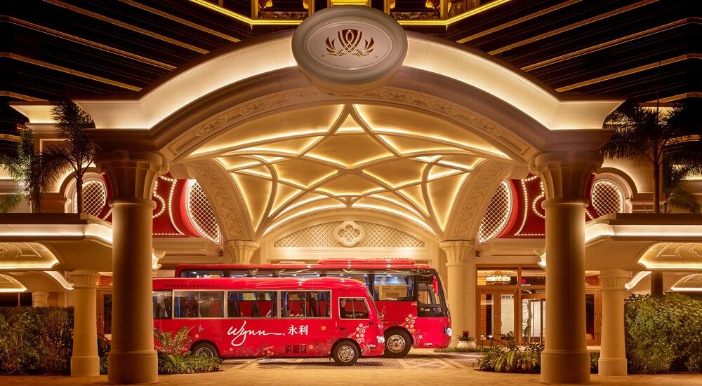 Property entrance, Wynn Palace