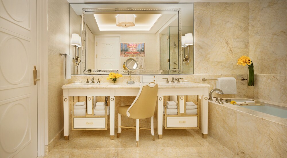 Bathroom, Wynn Palace