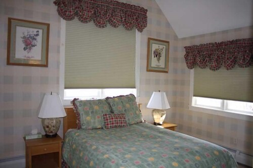 House, 6 Bedrooms - Room