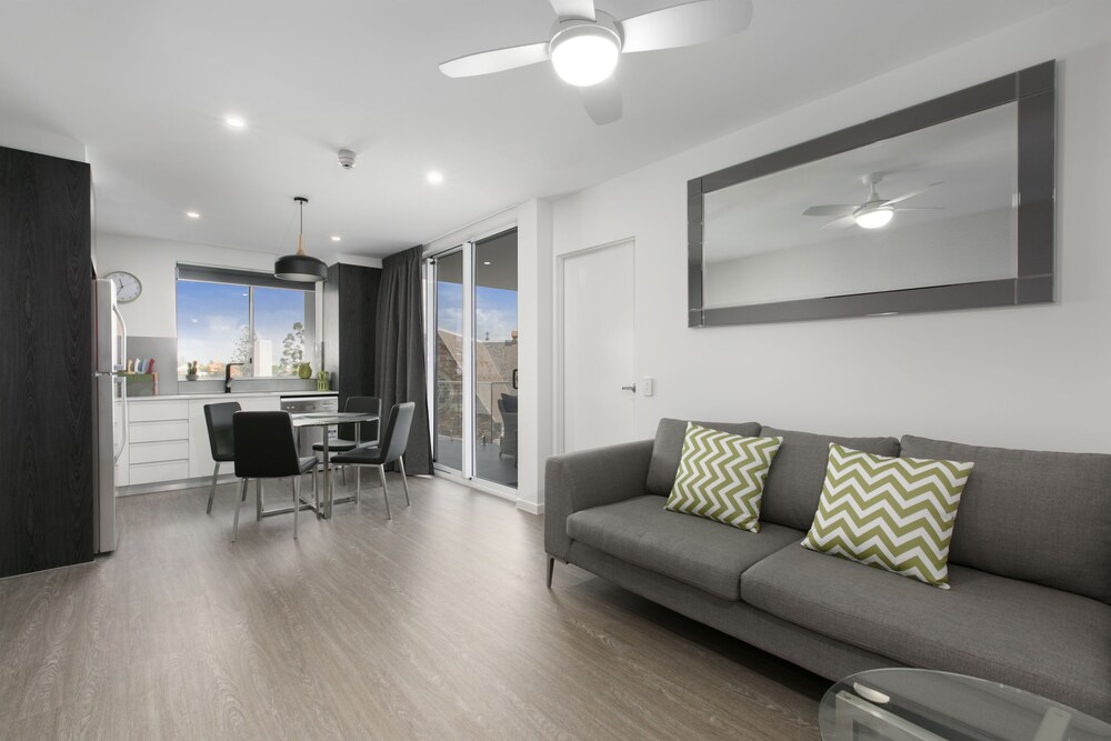 Apartment, 2 Bedrooms - Guestroom