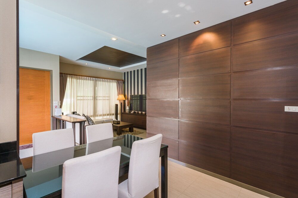 객실 내 식사 (Private Pool Villa)