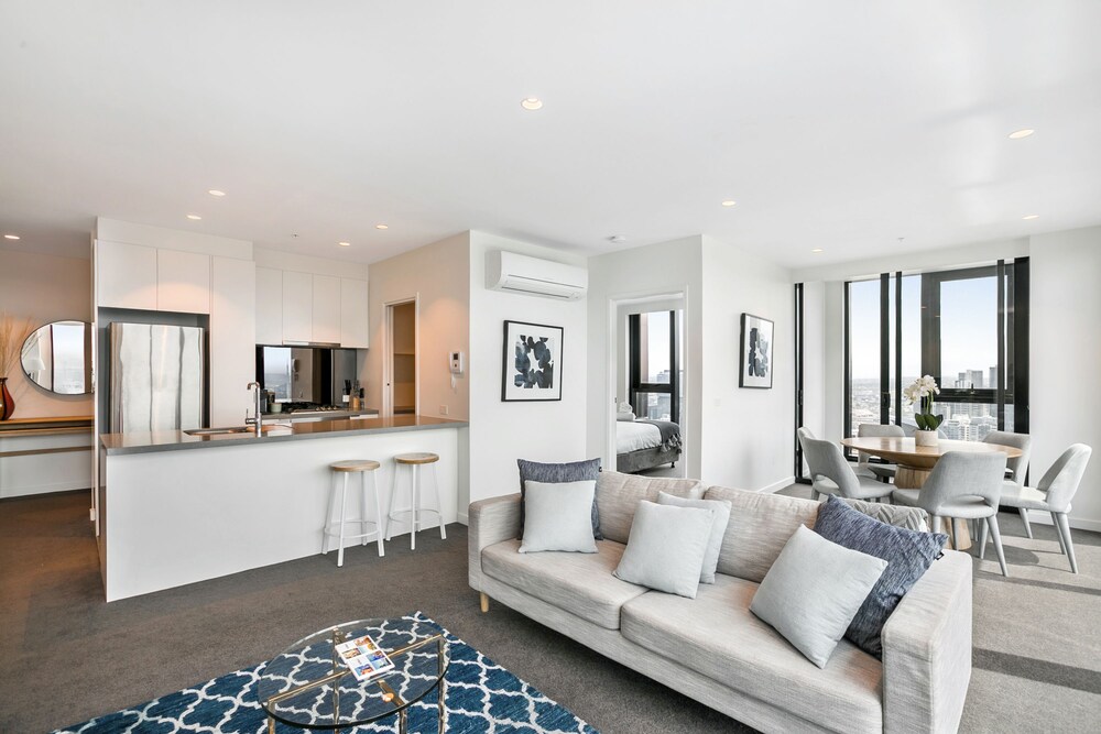 Three Bedroom Penthouse - Guestroom