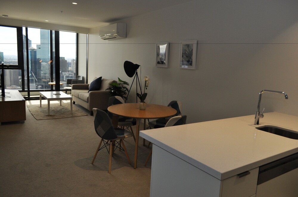 Premier Two Bedroom Apartment - Living Room
