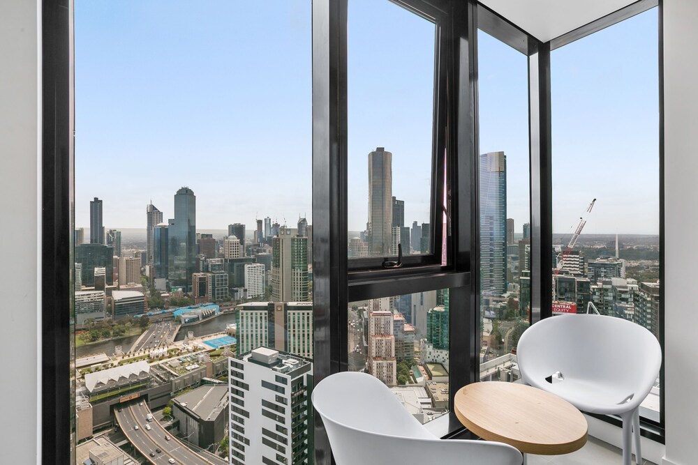 Three Bedroom Penthouse - Guestroom