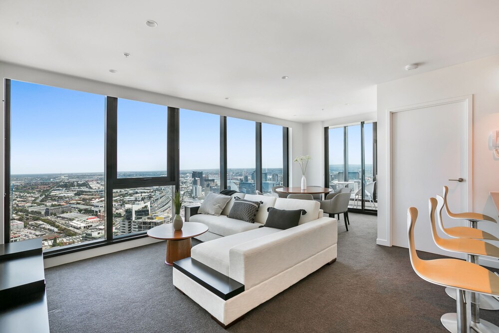 Three Bedroom Penthouse - Guestroom